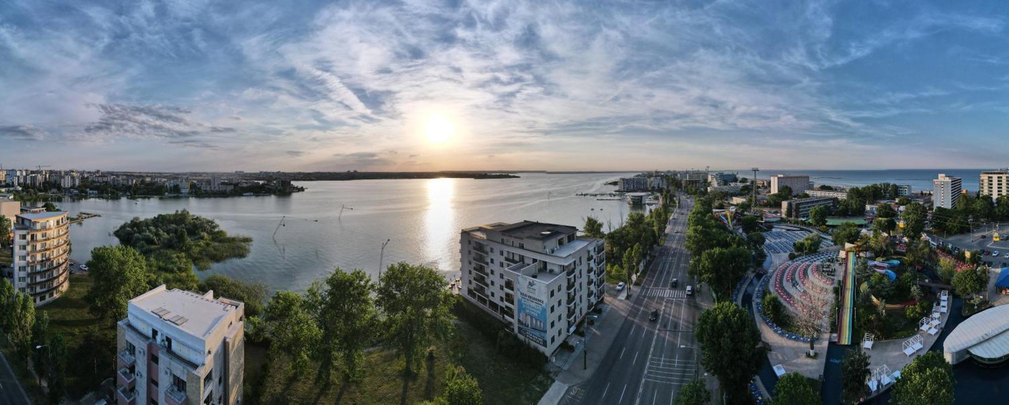 Solid Magic Mamaia